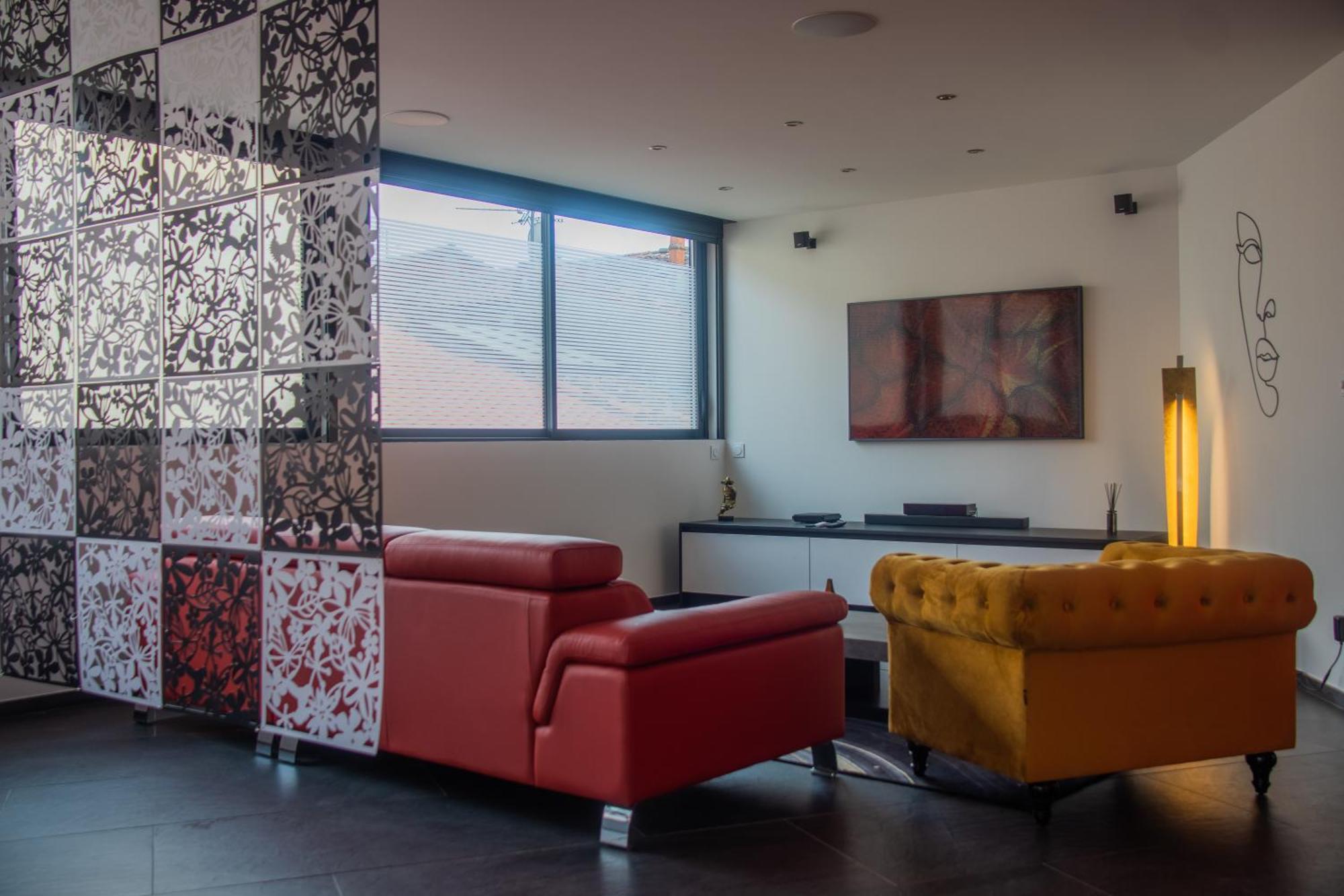 Apartment Loft 150 M2 Jacuzzi, Sauna Et Massage *