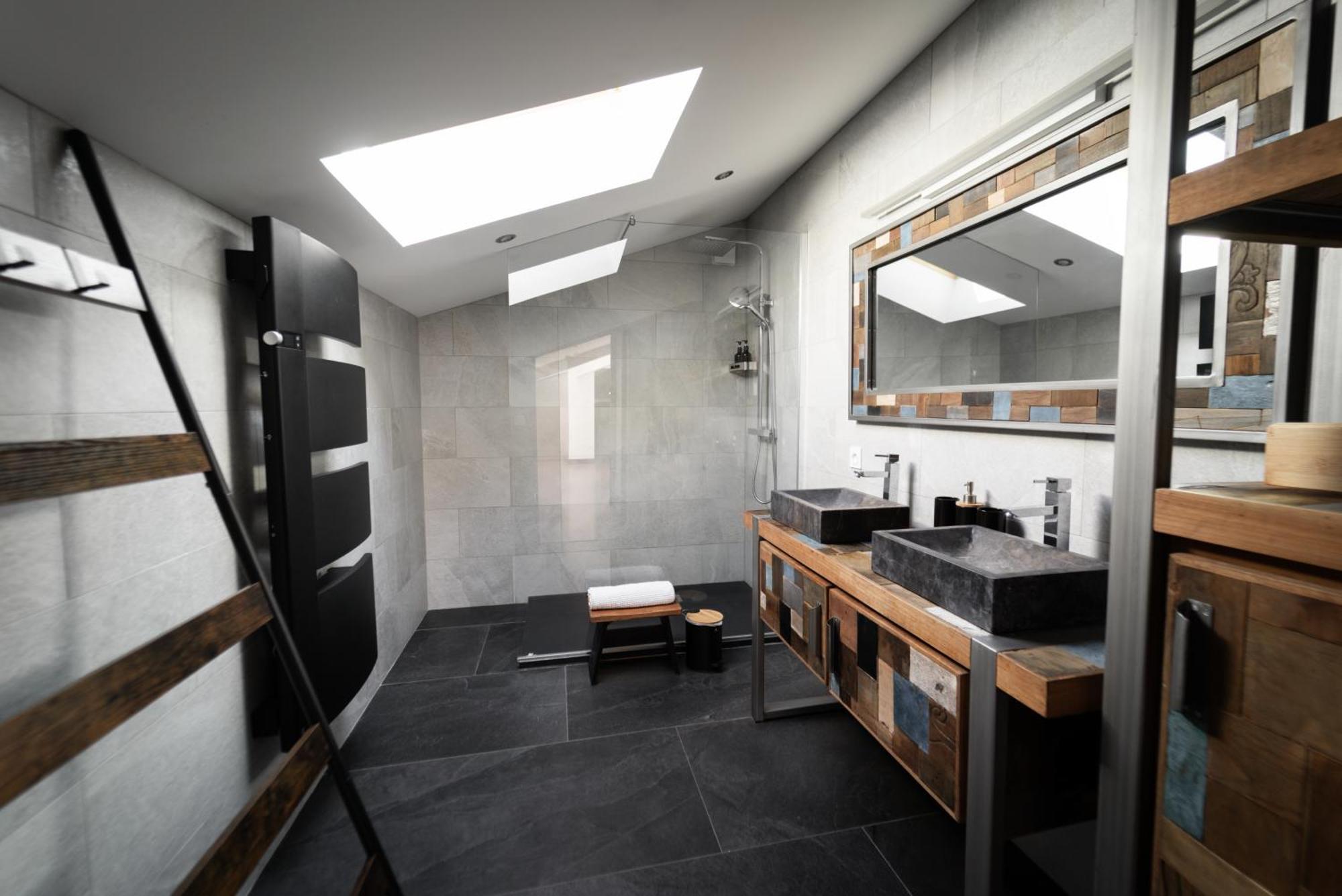 Apartment Loft 150 M2 Jacuzzi, Sauna Et Massage
